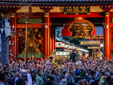 Kaminarimon Ryokan